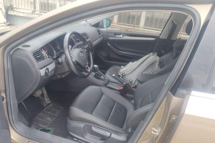 Used Volkswagen Sagitar 2018 280TSI DSG Ignite Edition Left Front Seat