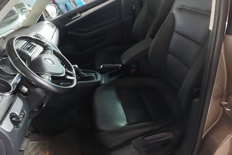 Used Volkswagen Sagitar 2018 180TSI DSG Prestige Edition Left Front Seat