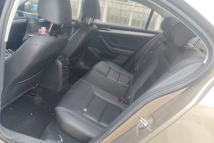 Used Volkswagen Sagitar 2018 280TSI DSG Ignite Edition Left Rear Seat