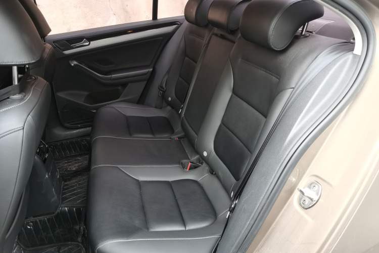 Used Volkswagen Sagitar 2018 280TSI DSG Comfort Model Left Rear Seat