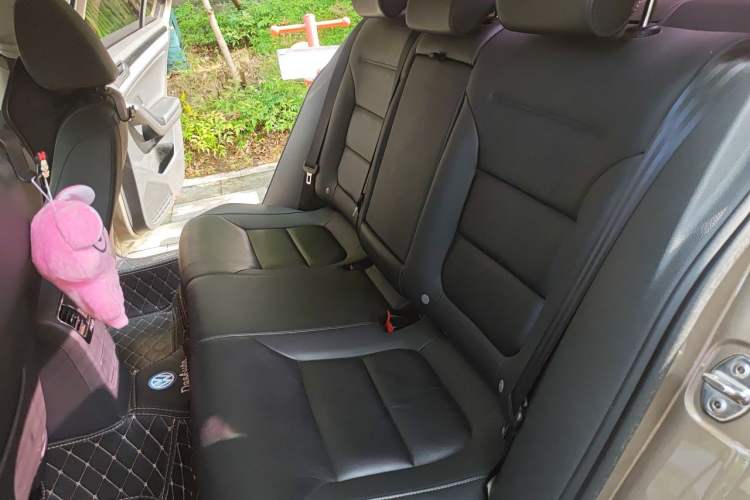 Used Volkswagen Sagitar 2018 280TSI DSG Ignite Edition Left Rear Seat