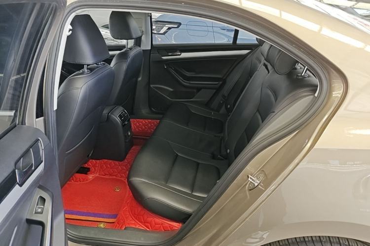 Used Volkswagen Sagitar 2018 1.6L Automatic Comfort Model Left Rear Seat