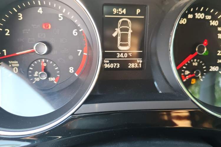 Used Volkswagen Sagitar 2018 280TSI DSG Ignite Edition Odometer Close Up