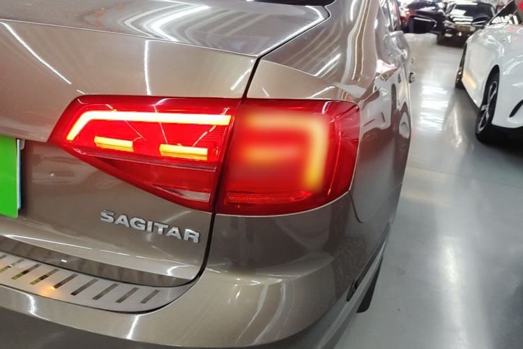Used Volkswagen Sagitar 2018 1.6L Automatic Comfort Model Right Rear Taillight