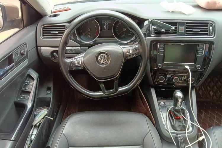 Used Volkswagen Sagitar 2018 280TSI DSG Ignite Edition Steering Wheel