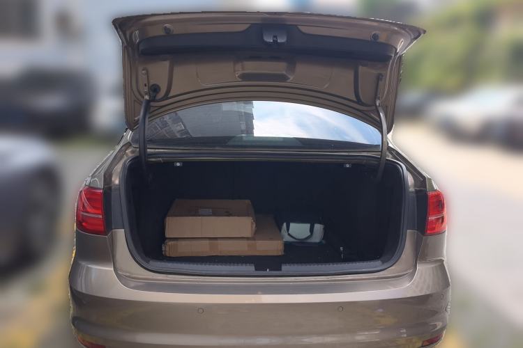 Used Volkswagen Sagitar 2018 1.6L Automatic Comfort Model Trunk