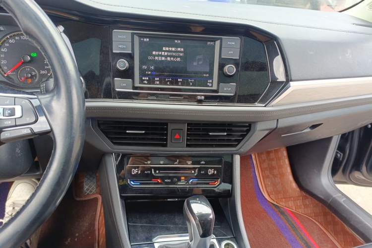 Used Volkswagen Sagitar 2019 280TSI DSG Comfort Version China VI Standard Audio And AC Panel