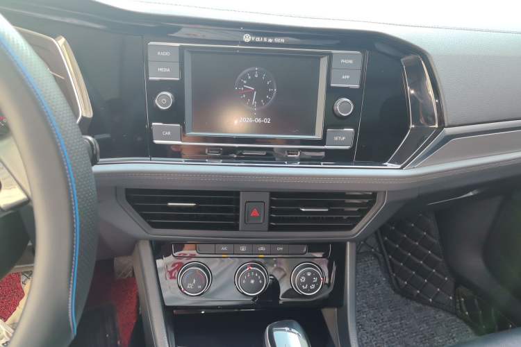 Used Volkswagen Sagitar 2019 280TSI DSG Comfort Version China VI Standard Audio And AC Panel