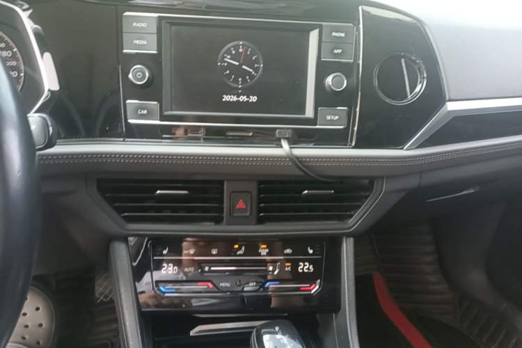 Used Volkswagen Sagitar 2019 280TSI DSG Luxury Version China VI Standard Audio And AC Panel