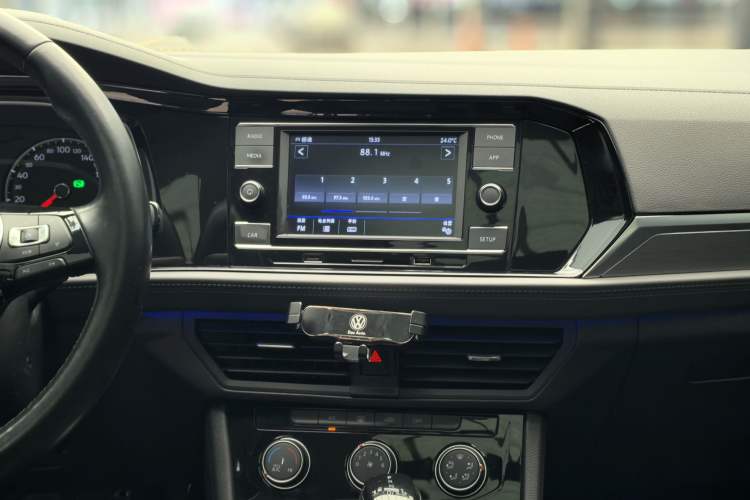 Used Volkswagen Sagitar 2019 280TSI DSG Comfort Version China VI Standard Audio And AC Panel