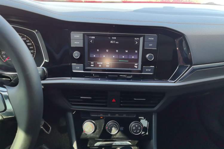 Used Volkswagen Sagitar 2019 280TSI DSG Comfort Version China VI Standard Audio And AC Panel