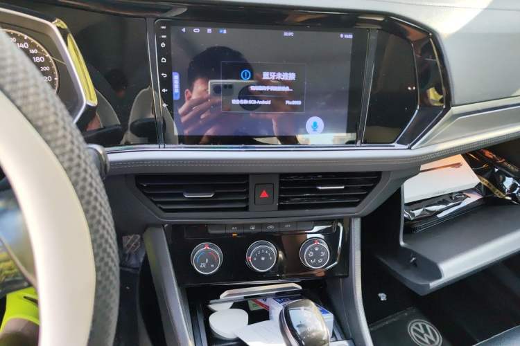 Used Volkswagen Sagitar 2019 280TSI DSG Comfort Version China VI Standard Audio And AC Panel