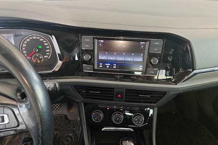 Used Volkswagen Sagitar 2019 280TSI DSG Comfort Version China VI Standard Audio And AC Panel