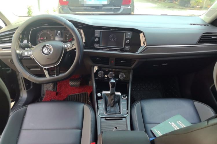 Used Volkswagen Sagitar 2019 280TSI DSG Comfort Version China VI Standard Center Console