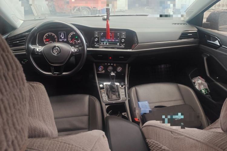 Used Volkswagen Sagitar 2019 280TSI DSG Comfort Version China VI Standard Center Console