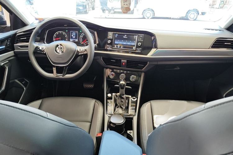 Used Volkswagen Sagitar 2019 280TSI DSG Comfort Version China VI Standard Center Console