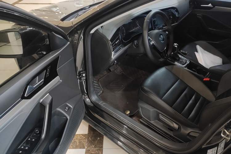 Used Volkswagen Sagitar 2019 280TSI DSG Comfort Version China VI Standard Driver Seat