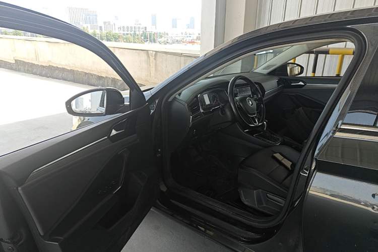 Used Volkswagen Sagitar 2019 280TSI DSG Comfort Version China VI Standard Driver Seat