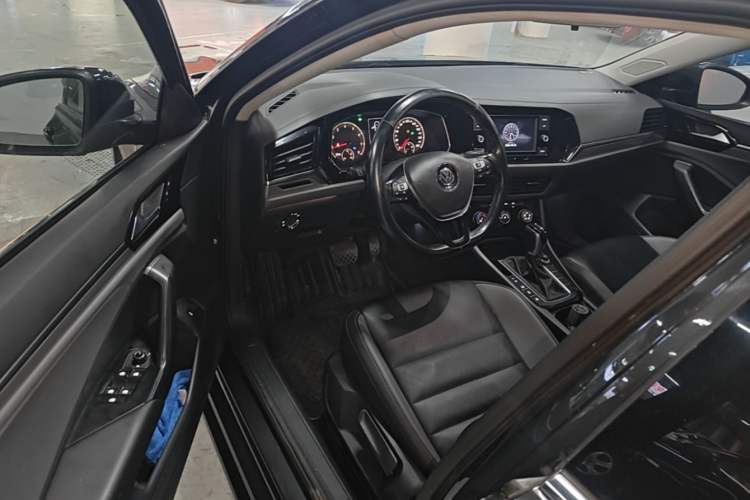 Used Volkswagen Sagitar 2019 280TSI DSG Comfort Version China VI Standard Driver Seat