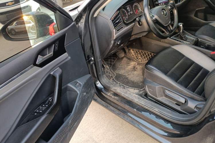 Used Volkswagen Sagitar 2019 200TSI DSG Comfort Version China VI Standard Driver Seat