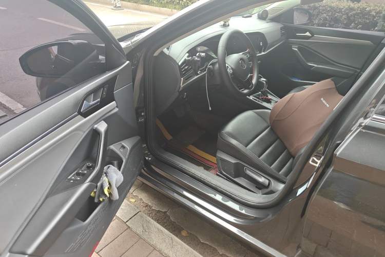 Used Volkswagen Sagitar 2019 280TSI DSG Comfort Version China VI Standard Driver Seat