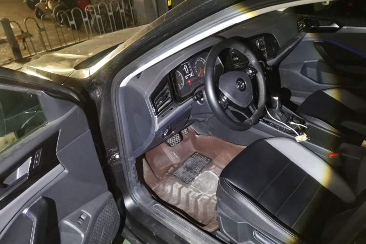 Used Volkswagen Sagitar 2019 280TSI DSG Comfort Version China VI Standard Driver Seat