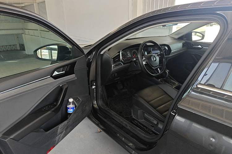 Used Volkswagen Sagitar 2019 280TSI DSG Comfort Version China VI Standard Driver Seat