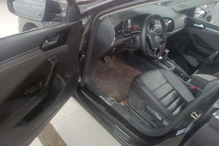 Used Volkswagen Sagitar 2019 280TSI DSG Comfort Version China VI Standard Driver Seat