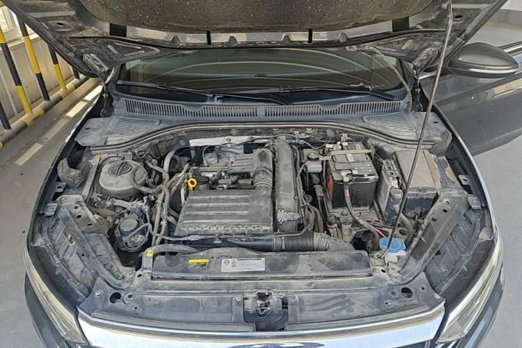Used Volkswagen Sagitar 2019 280TSI DSG Comfort Version China VI Standard Engine Bay