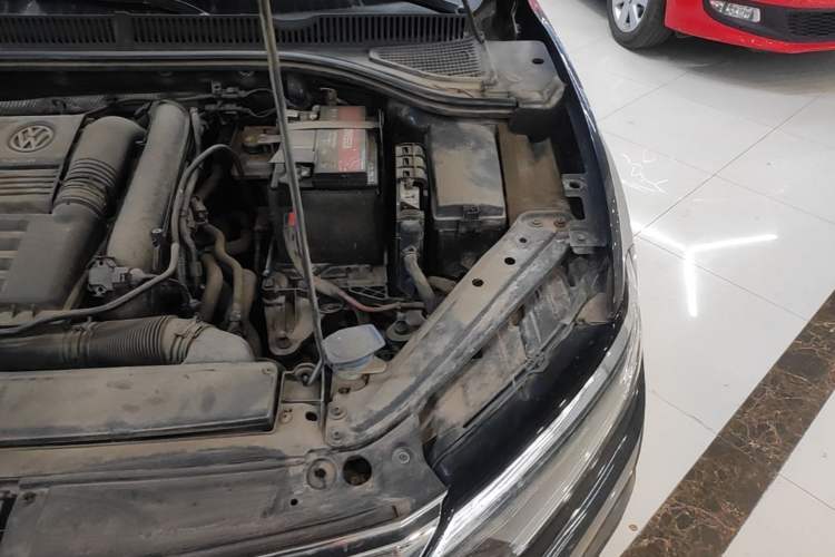 Used Volkswagen Sagitar 2019 280TSI DSG Comfort Version China VI Standard Engine Bay Left