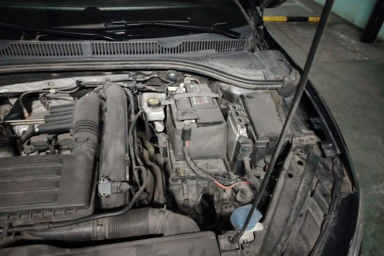 Used Volkswagen Sagitar 2019 200TSI DSG Comfort Version China VI Standard Engine Bay Left