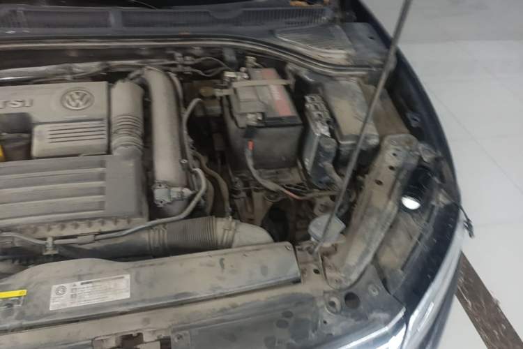 Used Volkswagen Sagitar 2019 280TSI DSG Comfort Version China VI Standard Engine Bay Left