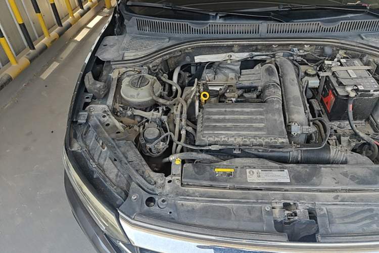 Used Volkswagen Sagitar 2019 280TSI DSG Comfort Version China VI Standard Engine Bay Right