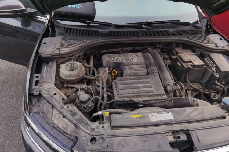 Used Volkswagen Sagitar 2019 280TSI DSG Comfort Version China VI Standard Engine Bay Right