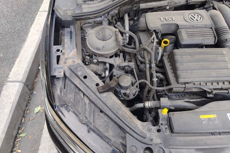 Used Volkswagen Sagitar 2019 200TSI DSG Comfort Version China VI Standard Engine Bay Right