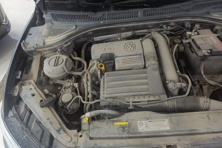 Used Volkswagen Sagitar 2019 280TSI DSG Comfort Version China VI Standard Engine Bay Right