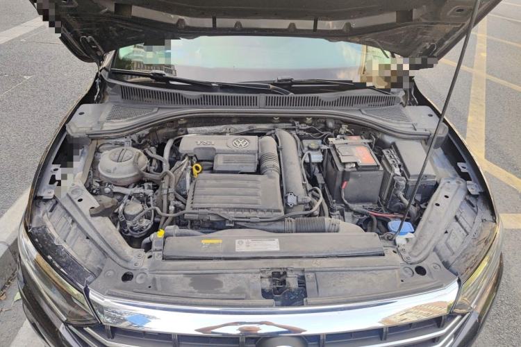Used Volkswagen Sagitar 2019 200TSI DSG Comfort Version China VI Standard Engine Bay