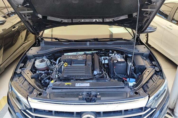 Used Volkswagen Sagitar 2019 280TSI DSG Comfort Version China VI Standard Engine Bay