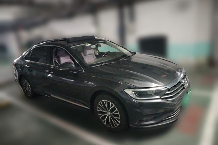 Used Volkswagen Sagitar 2019 200TSI DSG Comfort Version China VI Standard Front Right 45 Deg