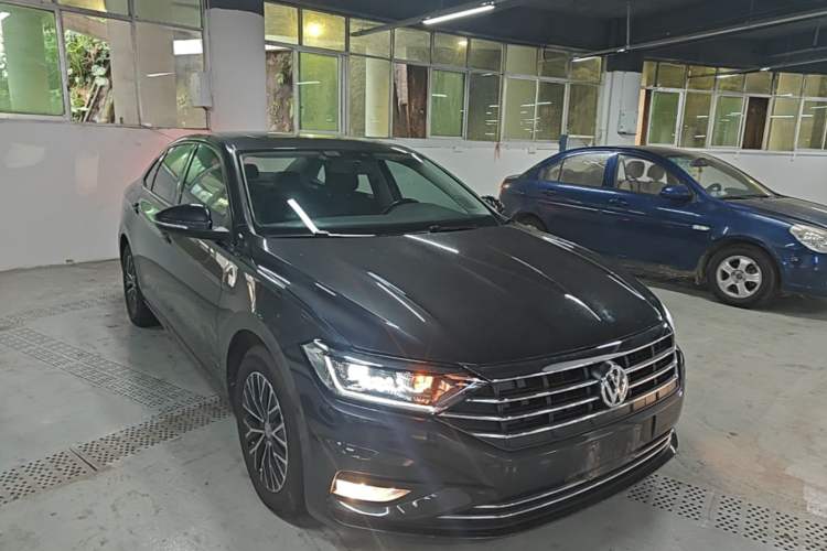 Used Volkswagen Sagitar 2019 280TSI DSG Comfort Version China VI Standard Front Right 45 Deg