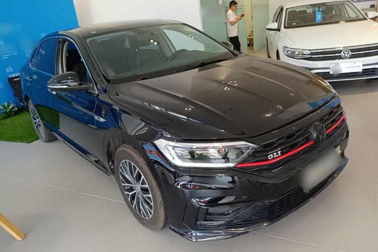 Used Volkswagen Sagitar 2019 200TSI DSG Comfort Version China VI Standard Front Right 45 Deg