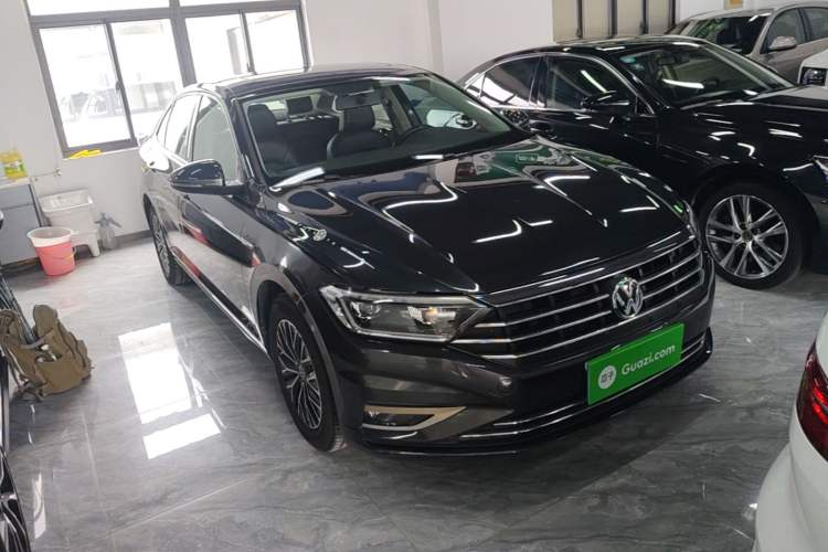 Used Volkswagen Sagitar 2019 200TSI DSG Comfort Version China VI Standard Front Right 45 Deg