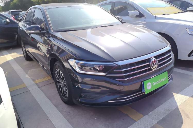 Used Volkswagen Sagitar 2019 280TSI DSG Comfort Version China VI Standard Front Right 45 Deg