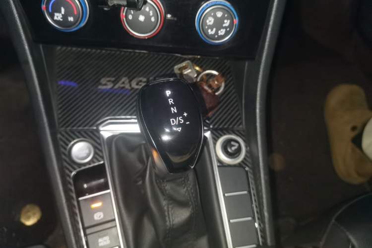 Used Volkswagen Sagitar 2019 280TSI DSG Comfort Version China VI Standard Gear Lever
