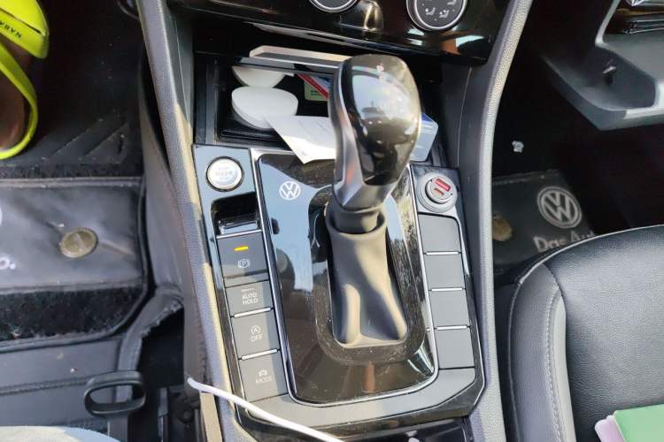 Used Volkswagen Sagitar 2019 280TSI DSG Comfort Version China VI Standard Gear Lever