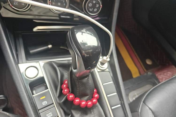 Used Volkswagen Sagitar 2019 280TSI DSG Comfort Version China VI Standard Gear Lever