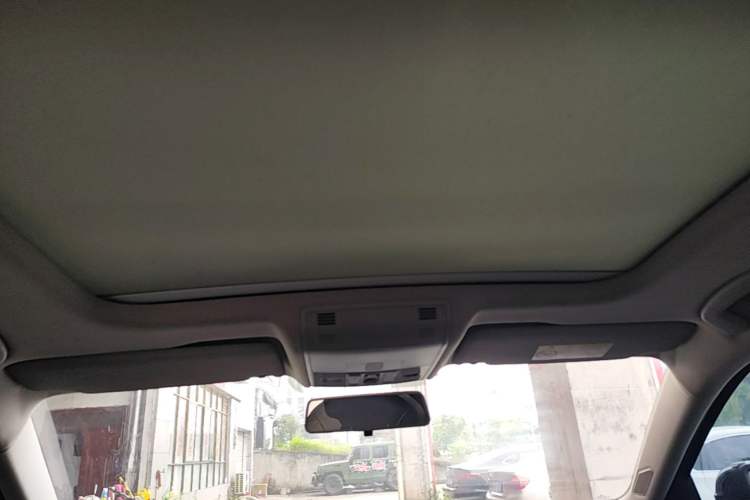Used Volkswagen Sagitar 2019 200TSI DSG Comfort Version China VI Standard Headliner