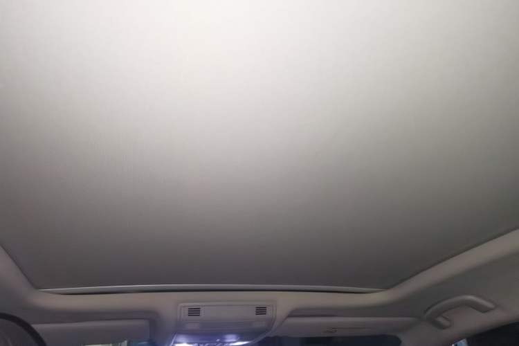 Used Volkswagen Sagitar 2019 280TSI DSG Comfort Version China VI Standard Headliner