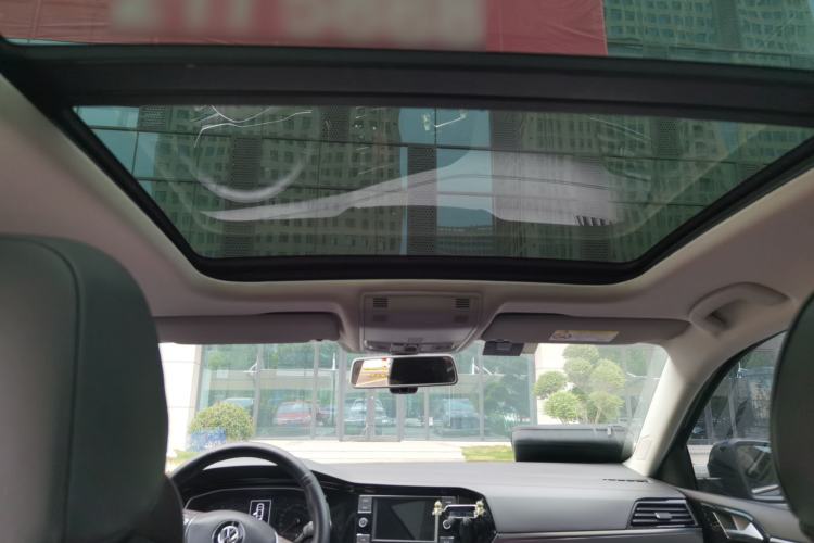 Used Volkswagen Sagitar 2019 280TSI DSG Comfort Version China VI Standard Headliner