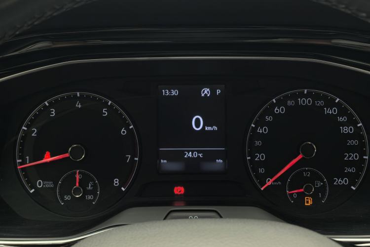 Used Volkswagen Sagitar 2019 280TSI DSG Comfort Version China VI Standard Instrument Cluster